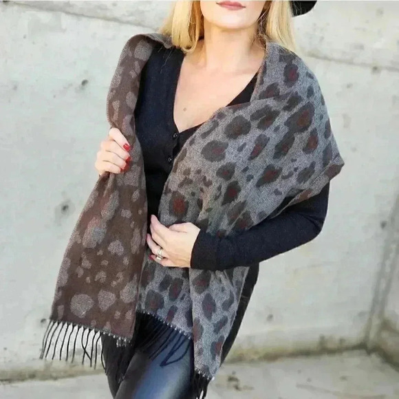 Animal Print Scarf - Picture 2 of 5